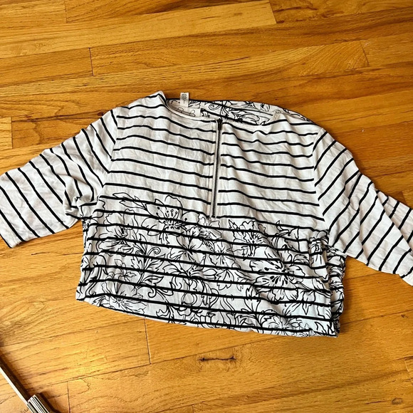 Jessica Simpson Maternity Dress - Picture 3 of 6